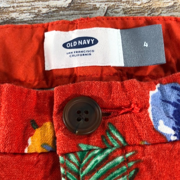 Old Navy Women’s Flower shorts size 4 - Picture 3 of 3